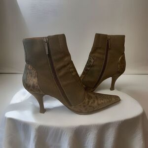Donald J. Pliner Leopard Print Zip Up Stretch High Heel Booties 9.5‎ M Signature